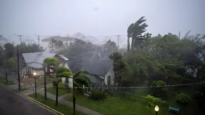 Новости США за минуту: Ураган во Флориде