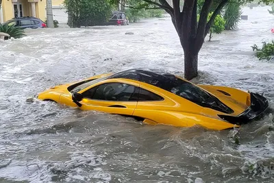 Обрушившийся на США ураган вымыл из гаража McLaren P1, который купили  неделю назад — Motor