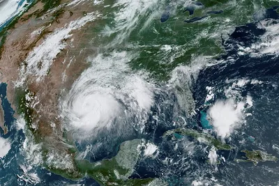 В США ураган Ида поменял направление реки Миссисипи: Новости ➕1, 30.08.2021