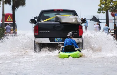 Никогда подобного не видели\": небывалый ураган обрушился на Флориду в США -  TOPNews.RU