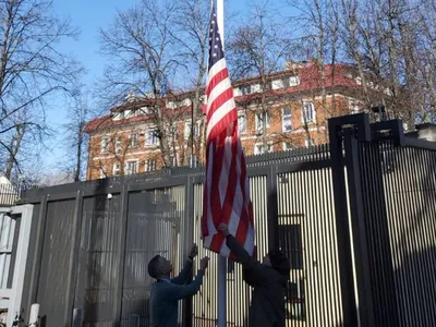 Консульский отдел посольства США в Бишкеке возобновляет собеседования на  получение виз – Новости из Кыргызстана – АКИpress