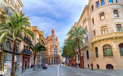 Explorateur Travel | Friday Feature: Valencia, Spain