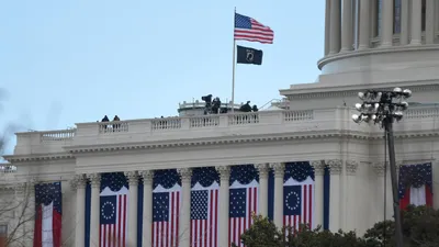 Вашингтон, США, памятник Вашингтона обелиск на национальном торговом центре  Стоковое Фото - изображение насчитывающей дом, мол: 154147896