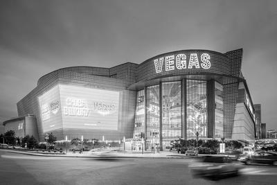 MOSCOW, RUSSIA - AUGUST 6, 2018: Vegas City Hall Entrance In International  Street. This Concert Hall Was Built In 2014. Stock Photo, Picture and  Royalty Free Image. Image 137902821.