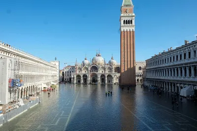 Картина маслом Сегодня в Венеции — В интерьер