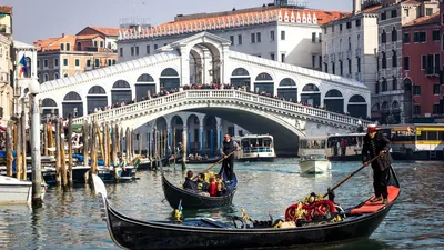 В Венеции пересыхают каналы, в Италии говорят о новой засухе: что стало  причиной (видео)