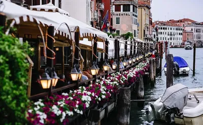 Венеция зимой, Гондолы, каналы, Италия | Venice in winter, gondolas,  canals, Italy - YouTube