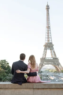 Фото влюбленных пар в Париже