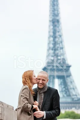 Фото влюбленных пар в Париже фотографии