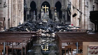 Сгоревший Собор Парижской Богоматери Нотр-Дам де Пари показали внутри и  сверху | Gamebomb.ru