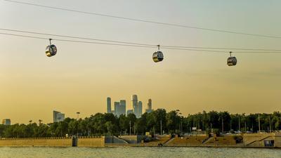 Москва. Воробьевы горы. «Там хорошо рассвет встречать вдвоем»