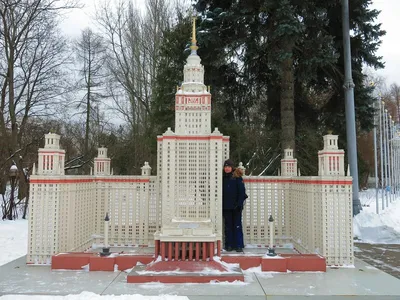 Автобусная экскурсия по сталинским высоткам в Москве – «Незабываемая Москва»