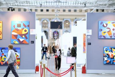 Выставка современного искусства Art Russia открылась в Москве. Показываем,  зачем на неё идти — читать в интернет-издании Synergy Times