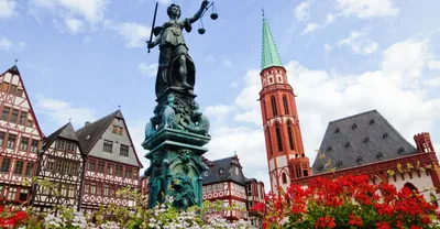 Лучшие достопримечательности Франкфурта: частный тур на целый день на  машине | GetYourGuide