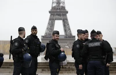Людей, нарушающих правила карантина, оштрафовали во Франции | SLON