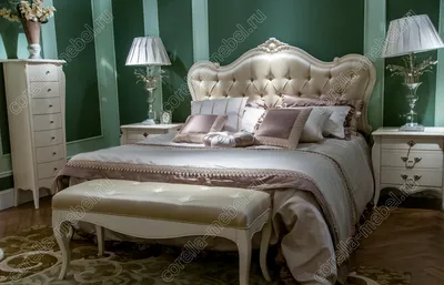 Двуспальные французские кровати из тополя
