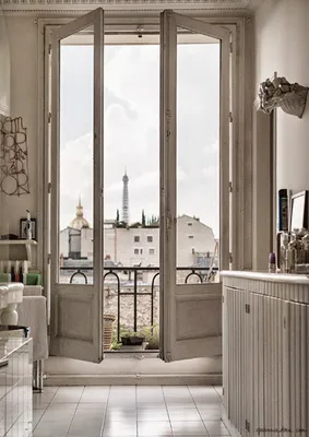 Белоснежный шкаф-купе на заказ для спальни, две зеркальные двери в  французском стиле Москва