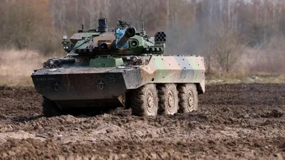 Французский легкий колесный танк AMX-10RC для армии Украины