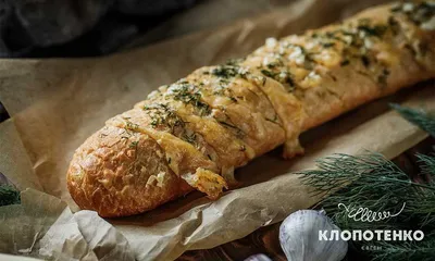 Съедите в считанные минуты! Чесночный хлеб с сыром в духовке