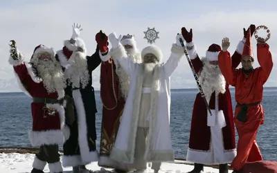 Французский Дед Мороз встречает гостей громким храпом | Обозреватель