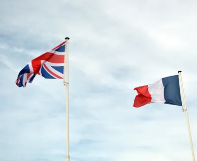 Флаг Франции — стоковая векторная графика и другие изображения на тему Французский  флаг - Французский флаг, Франция, Флаг - iStock
