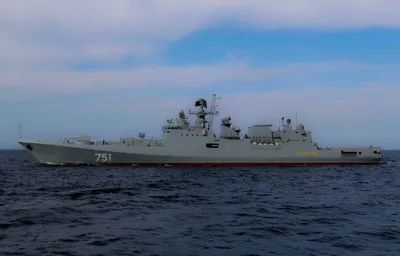 рф вывела в Черное море фрегат \"Адмирал Эссен\": предупреждают о высоком  уровне ракетной угрозы – Рубрика