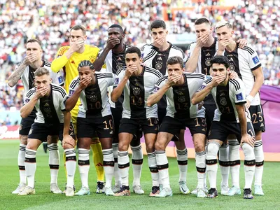 ЧМ-2022: Германия объяснила оригинальное командное фото перед игрой с  Японией - Футбол 24