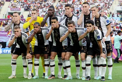 Мы стали карликами». Германия в шоке от провала футбольной сборной