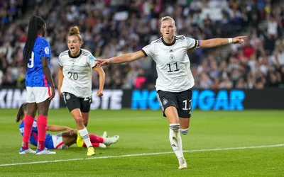 Как сборная Германии разгромно проиграла Японии. Видео :: Футбол :: РБК  Спорт