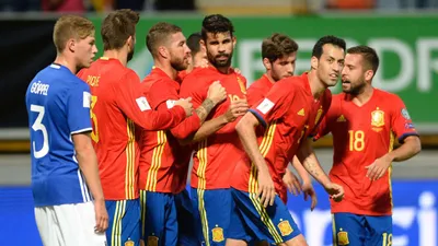 Сборная Испании забила шесть мячей Кипру в матче отбора ЧЕ, дубль Лукаку  помог бельгийцам разгромить команду Эстонии