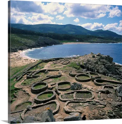 The Ancient Horreo (granary). Galicia, Spain Stock Photo - Image of  antique, farm: 44075698