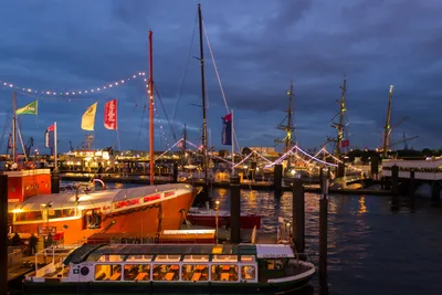 Гамбург: шикарные портовые достопримечательности и район Хафен-Сити /  Путешествия по Германии - YouTube