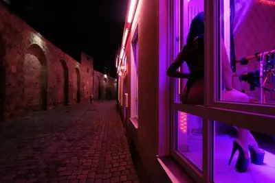 Улица красных фонарей в Германии [Фото]