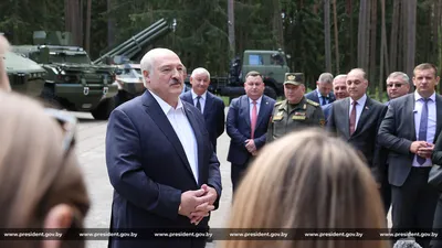 Александр Лукашенко: благополучие государства и его продовольственная  безопасность находятся в руках тружеников АПК | Новости республики |  Ошмянский райисполком