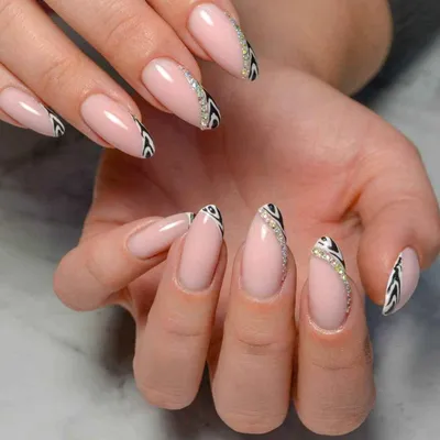 Френч с рисунком 2019: 100+ фото новинок, тенденций и трендов | Trendy nail  design, Fashion nails, Manicure