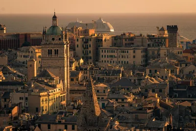 Генуя: Старый город и гавань ночью Самостоятельная прогулка | GetYourGuide