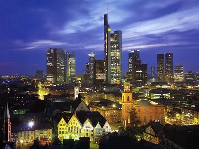 Франкфурт-на-Майне, Германия Стоковое Изображение - изображение  насчитывающей небо, живописные: 169743659