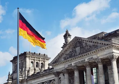 The decision to make Berlin as the capital of reunified Germany over Bonn |  Britannica