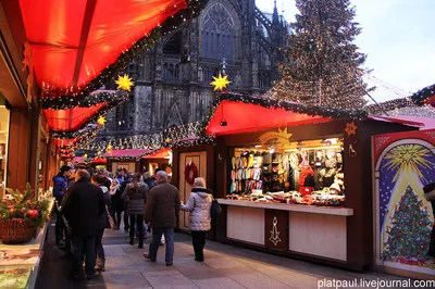 Традиционный Рынок Рождество В Историческом Центре Франкфурта, Германия  Фотография, картинки, изображения и сток-фотография без роялти. Image  24041639