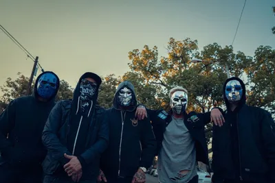 Hollywood Undead - Young - YouTube