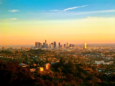Лос Анджелес Сша Мар 2019 Голливуд Горный Комплекс Магазинами Ресторанами –  Стоковое редакционное фото © Hackman #429670878