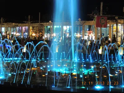 Площадь Сохо в Шарм-эль-Шейхе (Soho), Египет - «Интересное оживлённое  место, вечернее музыкально-световое шоу фонтанов / фото, видео - май 2023»  | отзывы