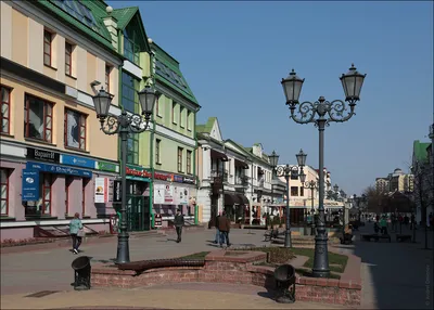 Город Брест. Фотография Бреста. Брестская область. История Бреста.  Численность населения. Число жителей в бресте. Где находится. Что  интересного в Бресте. Железнодорожный вокзал. Центральный универмаг в Бресте.  Брестская крепость. Холмские ворота ...