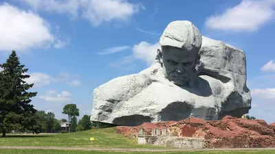 Брестская крепость — один из символов мужества и стойкости советского  народа, выстоявшего и победившего в Великой Отечественной войне |  Посмотреть Россию из окна авто | Дзен