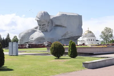 Презентация на тему: \"Города-герои (виртуальное путешествие). МКОУ СОШ 2  Левокумского района Ставропольского края Презентация к сценарию классного  часа «Города-герои» (Посвящена.\". Скачать бесплатно и без регистрации.