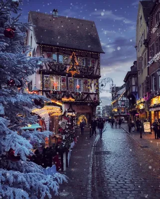 Colmar #France Небольшой город Кольмар во Франции украшен к Рождеству |  Hermosos paisajes, Viajes de invierno, Lugares hermosos