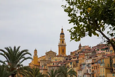 Город Menton в Франции редакционное фотография. изображение насчитывающей  европейско - 78032307