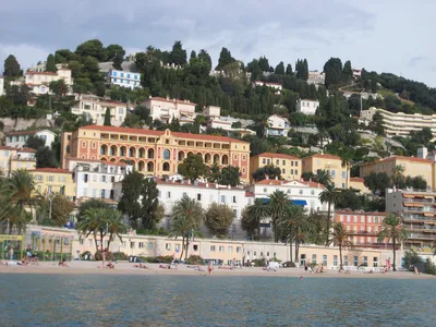 Файл:Menton-Hôtel de ville-France-gb.JPG — Википедия