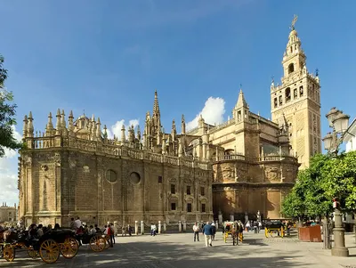 Что стоит посетить в Севилье? Основные достопримечательности - UniGid.com