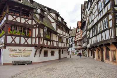 MED travel. Туристична компанія - 💞😍Франция, романтичный Страсбург🌹 ⭐ Город является идеальной остановкой между Францией и Германией, совмещая  удивительным образом средневековое прошлое и современное настоящее.  Страсбург - это невероятный готический ...